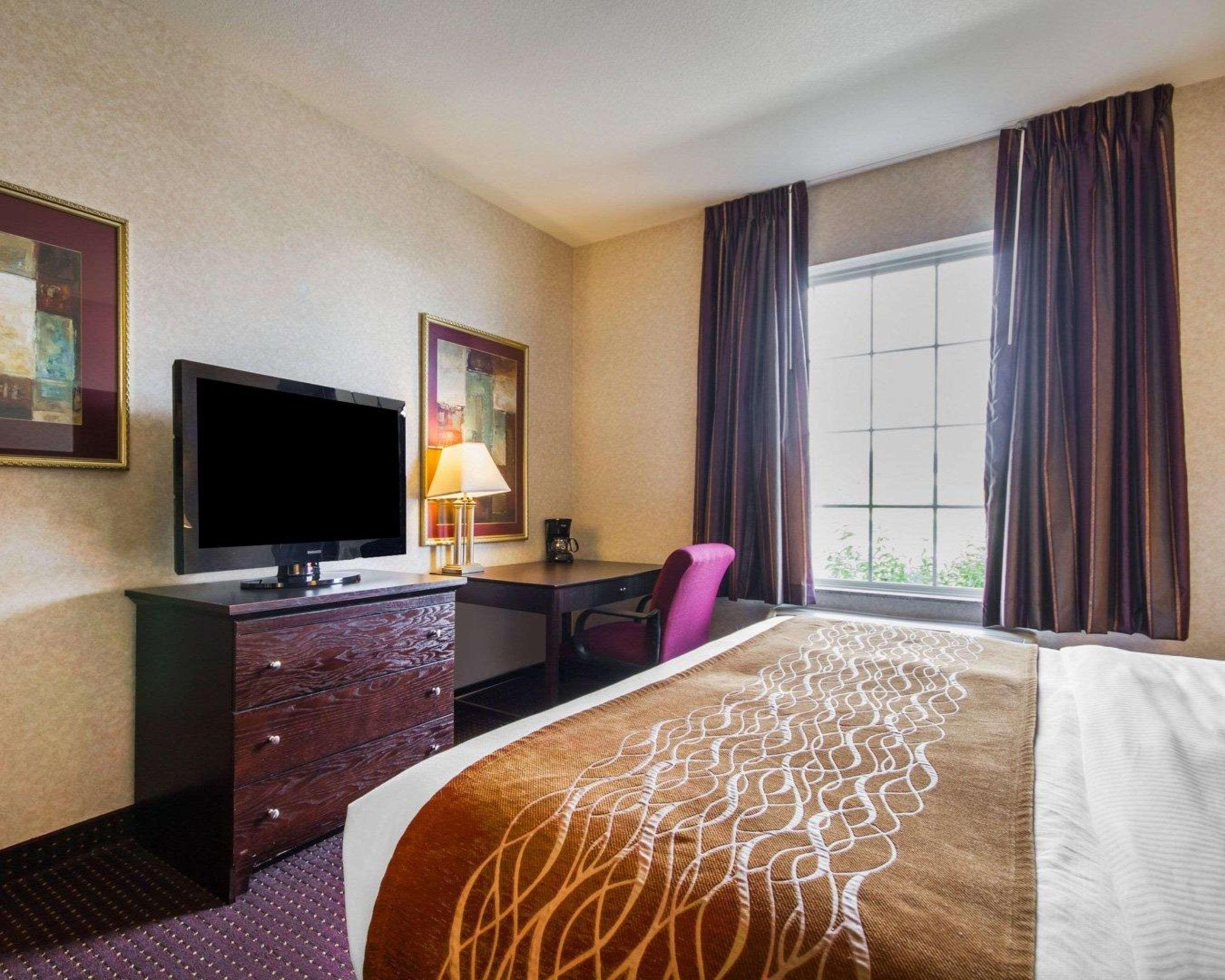 Comfort & Madison North Hotel