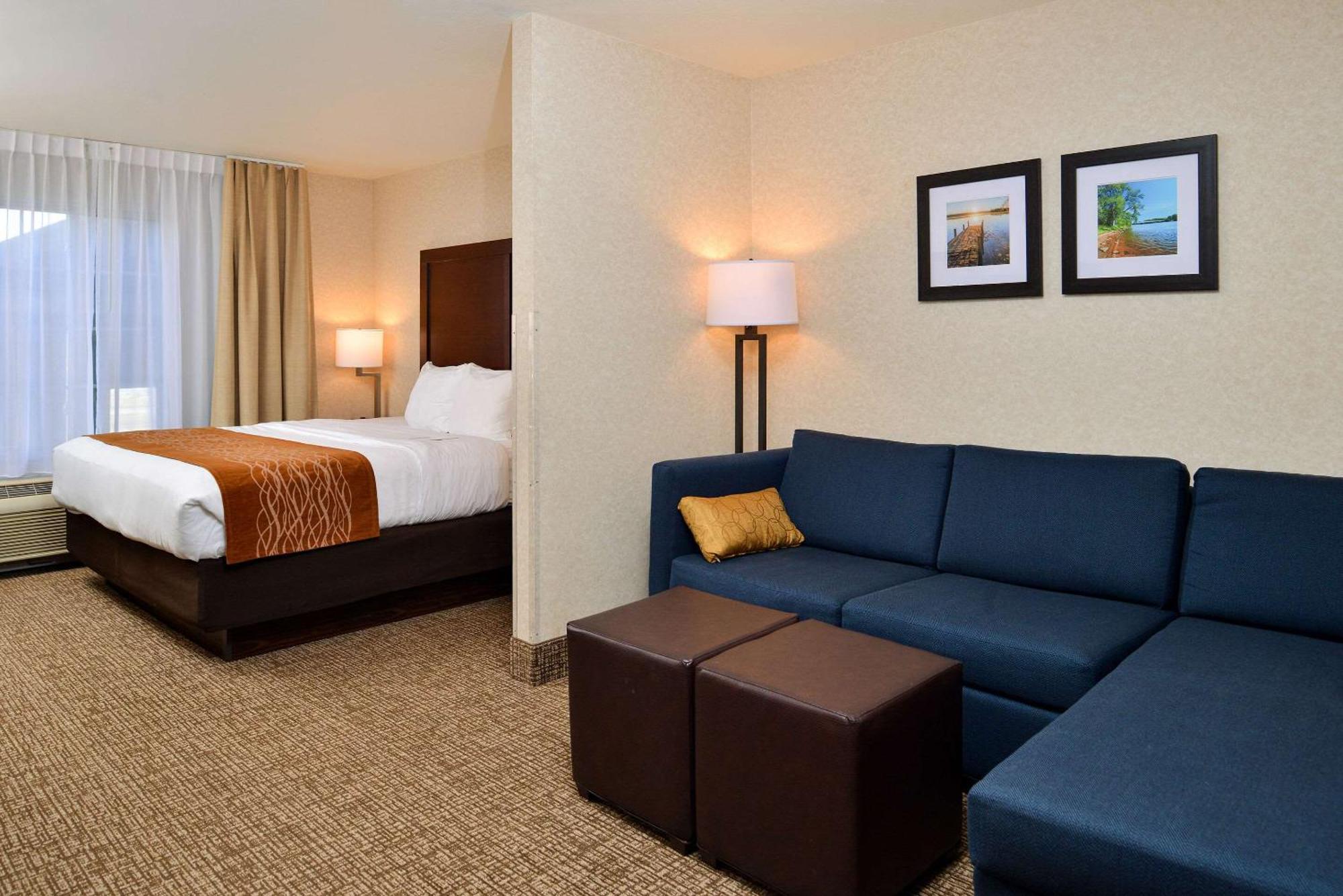 Hotel Comfort & Madison North Deforest