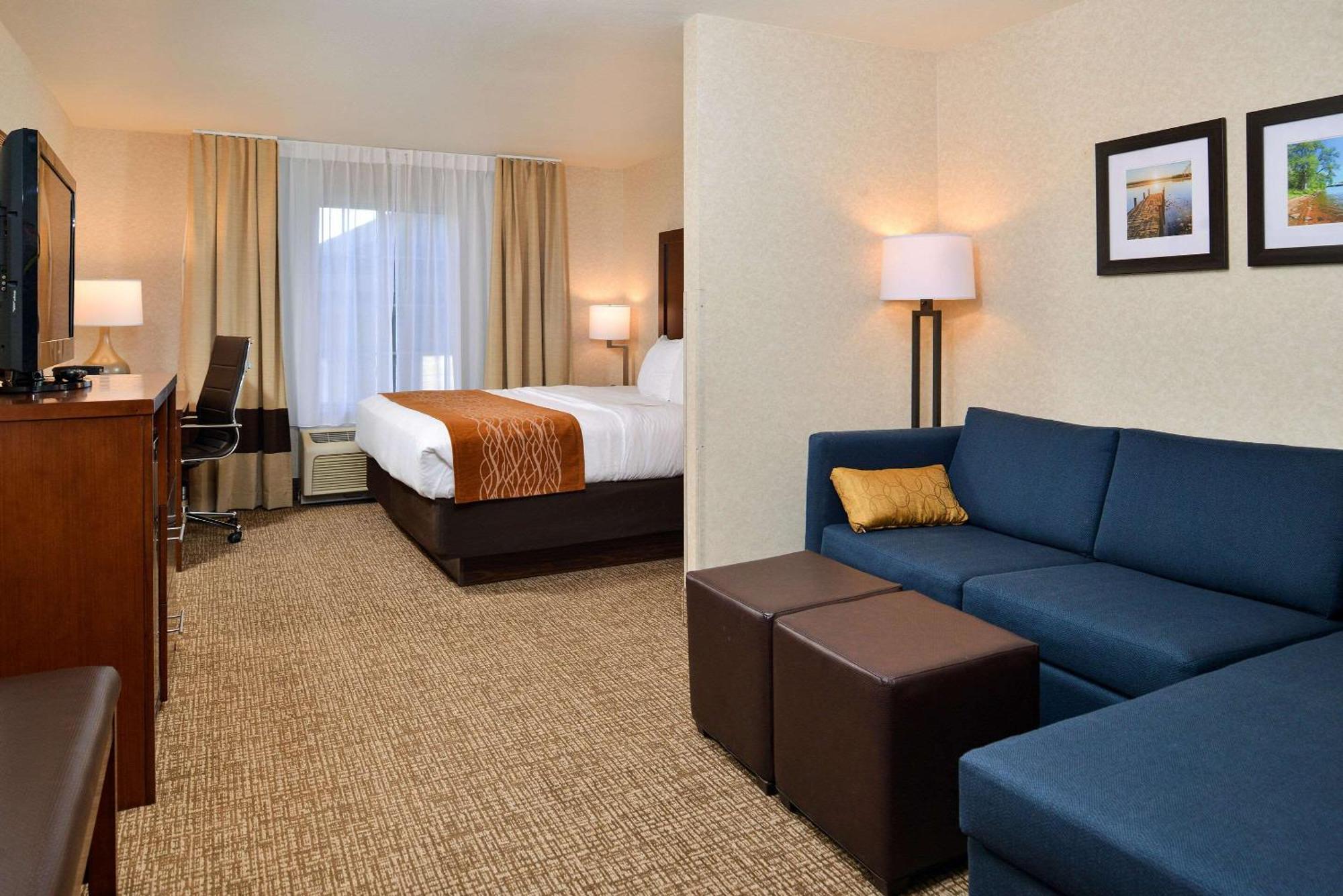 Comfort Inn&suites Deforest