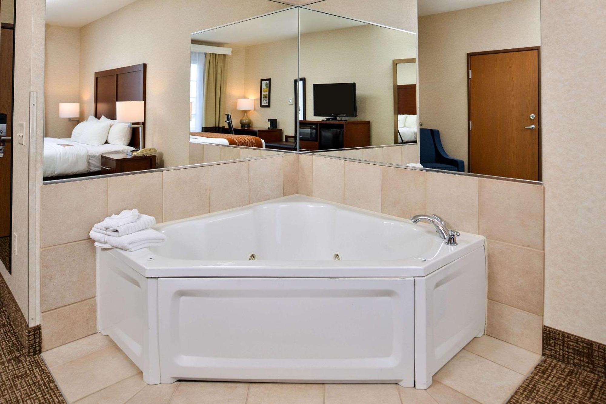 Comfort & Madison North Hotel 3*