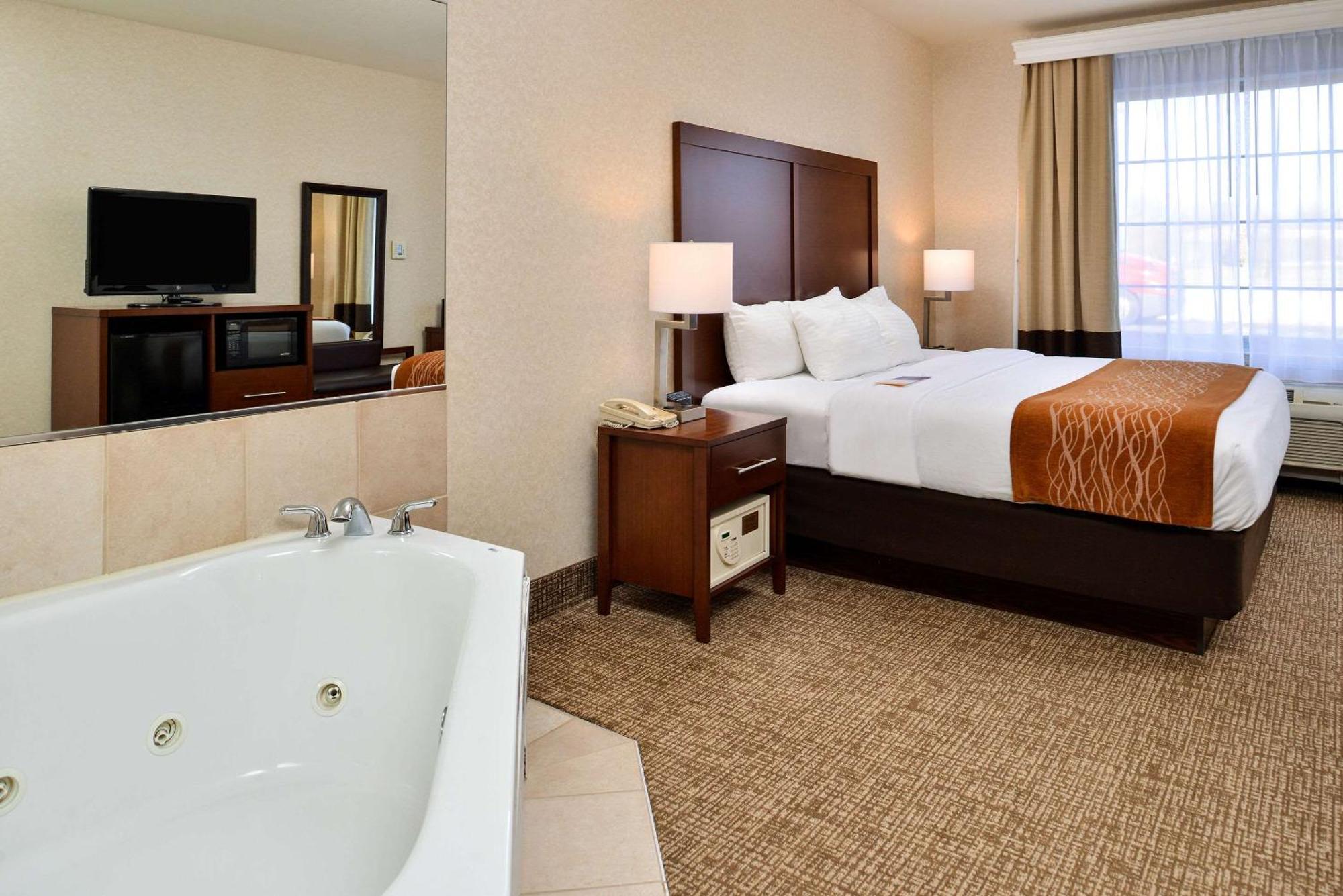 Hotel Comfort & Madison North 3*