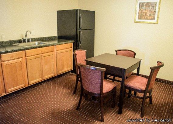 Hotel Comfort & Madison North Deforest