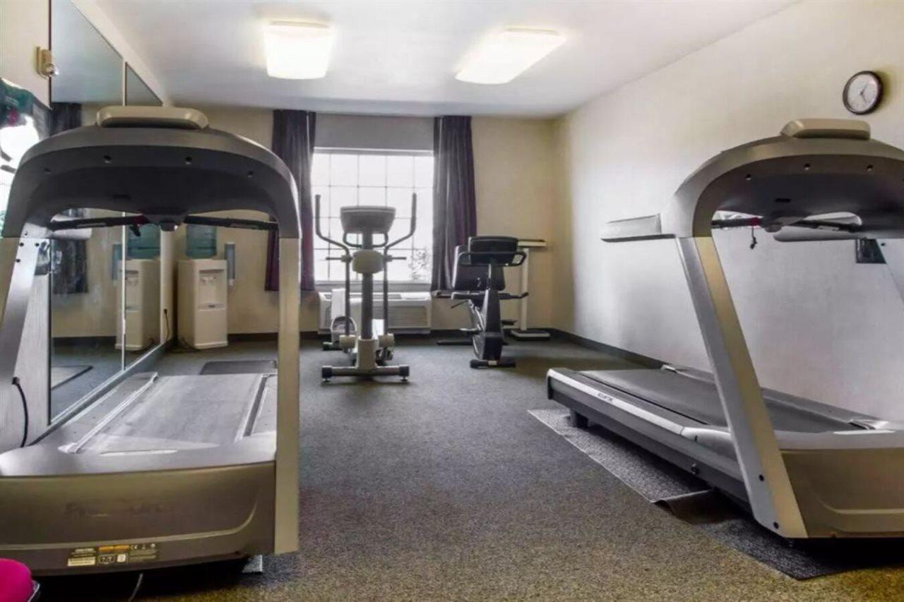 Hotel Comfort & Madison North 3*